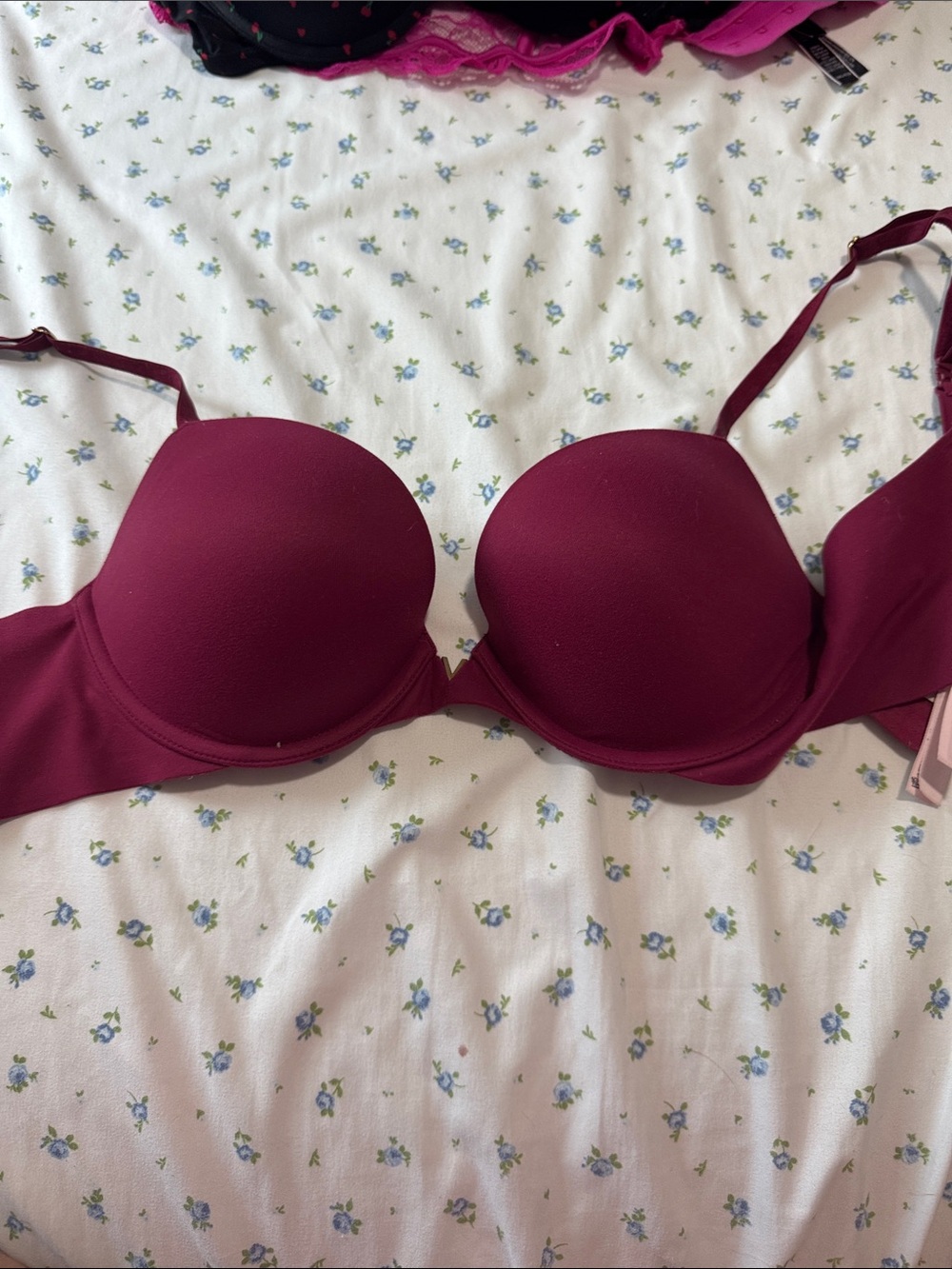 Victoria's Secret push up Smooth Molded Bra in Wine